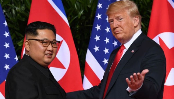 Ông Trump và ông Kim tại cuộc gặp ở Singapore