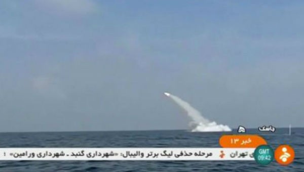 Hình ảnh vụ phóng thử tên lửa của Iran.