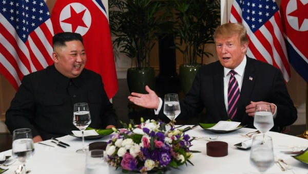 Trong ngày đàm phán đầu tiên, cả ông Trump và ông Kim đều khá lạc quan