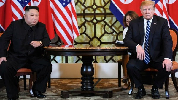 Ông Trump và ông Kim tại hội nghị.