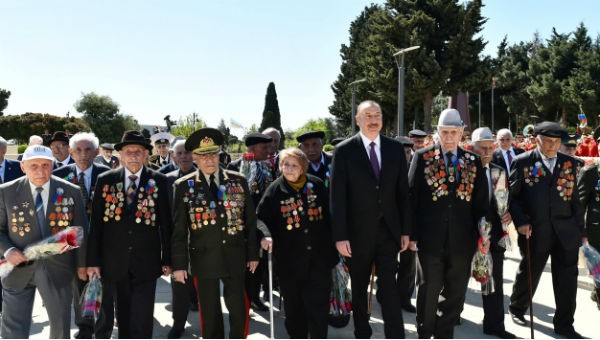 Tổng thống Azerbaijan Ilham Aliyev tham gia lễ kỷ niệm. Ảnh: Az Vision