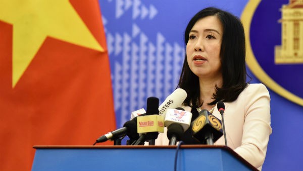 Người Phát Ngôn Bộ Ngoại giao Lê Thị Thu Hằng phát biểu tại họp báo