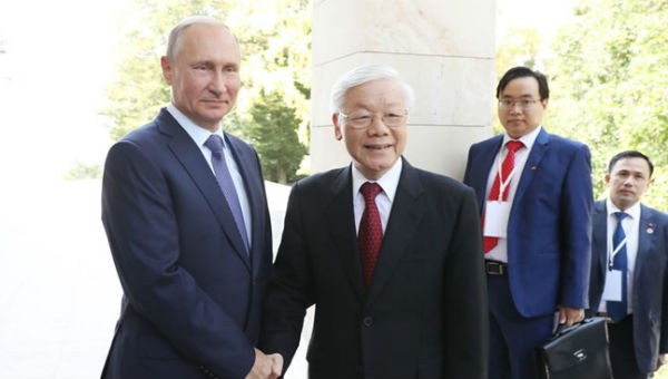Tổng thống Nga Putin đón tiếp Tổng bí thư Nguyễn Phú Trọng trong chuyến thăm chính thức Nga của Tổng Bí thư, Chủ tịch nước Nguyễn Phú Trọng tháng 9/2018. Ảnh: TTX
