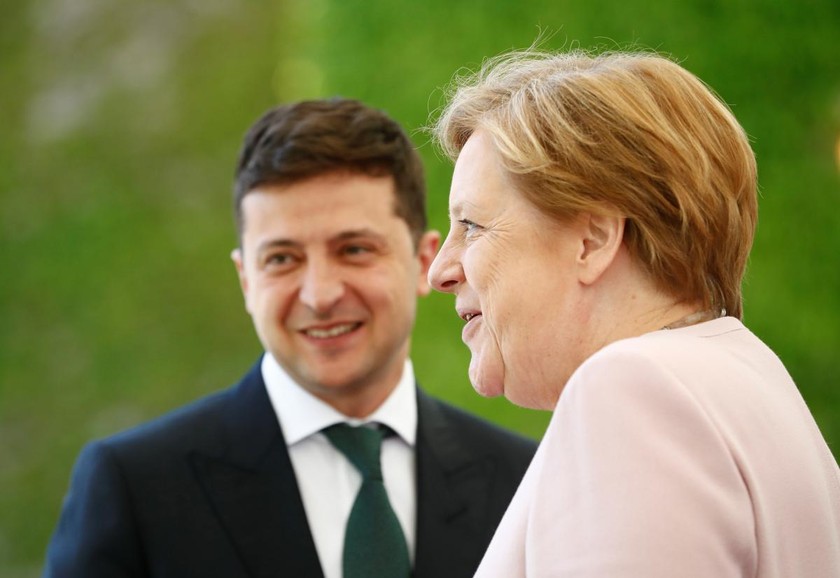 Tổng thống Ukraine Volodimir Zelensky và Thủ tướng Đức Angela Merkel.