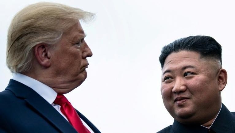 Tổng thống Mỹ Donald Trump và nhà lãnh đạo Triều Tiên Kim Jong-un.