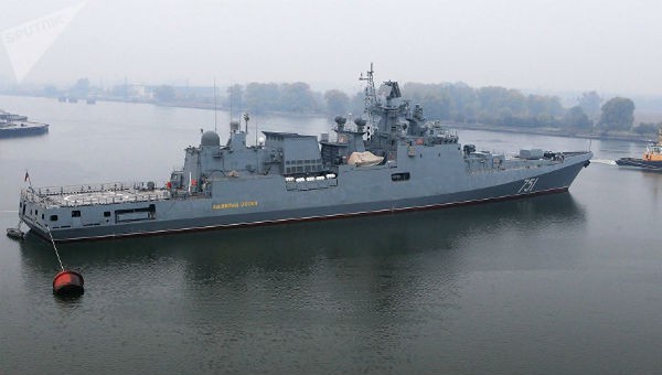 Tàu khu trục Đô đốc Essen của Nga.