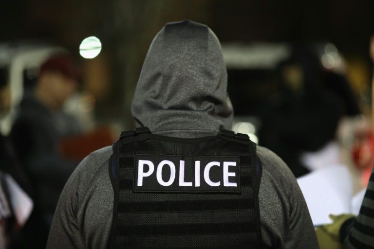 Cảnh sát Mỹ vừa tiến hành chiến dịch trấn áp băng  nhóm tội phạm MS-13 khét tiếng.