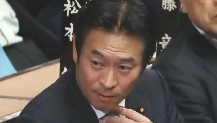 Ông Tsukasa Akimoto.