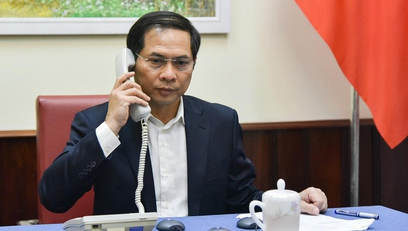 Thứ trưởng thường trực Bộ Ngoại giao Bùi Thanh Sơn tại cuộc điện đàm.