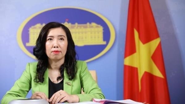 Người phát ngôn Bộ Ngoại giao Việt Nam Lê Thị Thu Hằng tại họp báo.