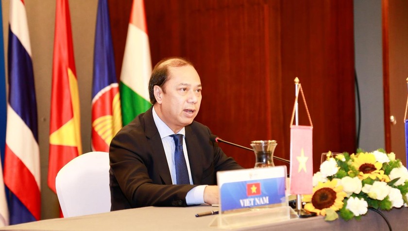Thứ trưởng Nguyễn Quốc Dũng dự Hội nghị.