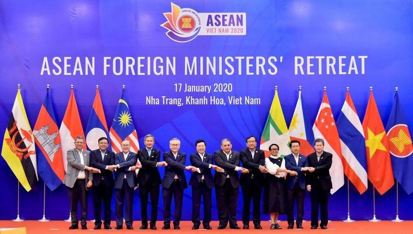 Các Bộ trưởng Ngoại giao ASEAN và Tổng Thư ký ASEAN tại Hội nghị hẹp Bộ trưởng Ngoại giao ASEAN ngày 17/1/2020 tại Nha Trang, Việt Nam. Ảnh: Baoquocte