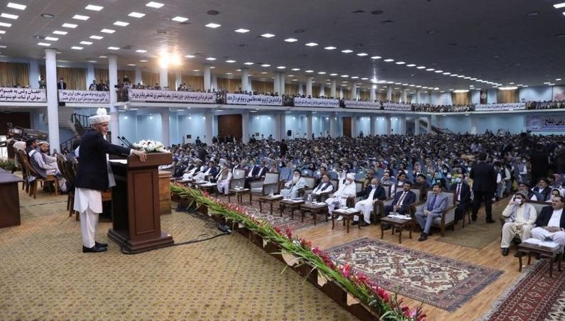Tổng thống Afghanistan Ashraf Ghani phát biểu tại một cuộc tham vấn với Hội đồng trưởng lão Afghanistan.