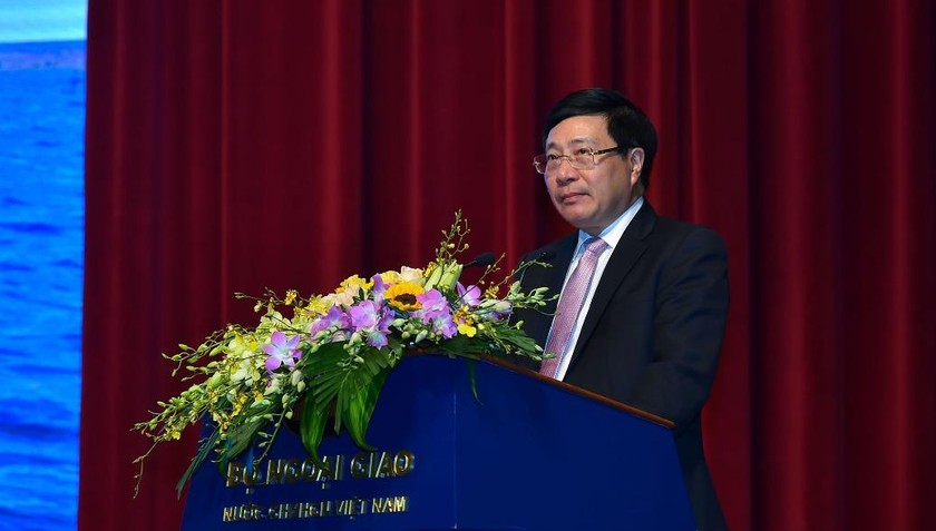 Phó Thủ tướng Phạm Bình Minh phát biểu tại hội thảo.