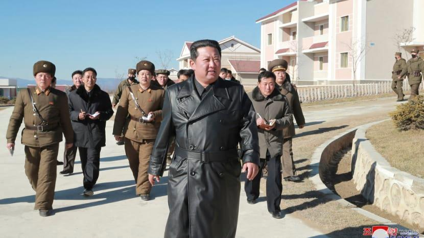 Hình ảnh ông Kim thị sát việc xây dựng tại thành phố Samjiyon do truyền thông Nhà nước Triều Tiên công bố.