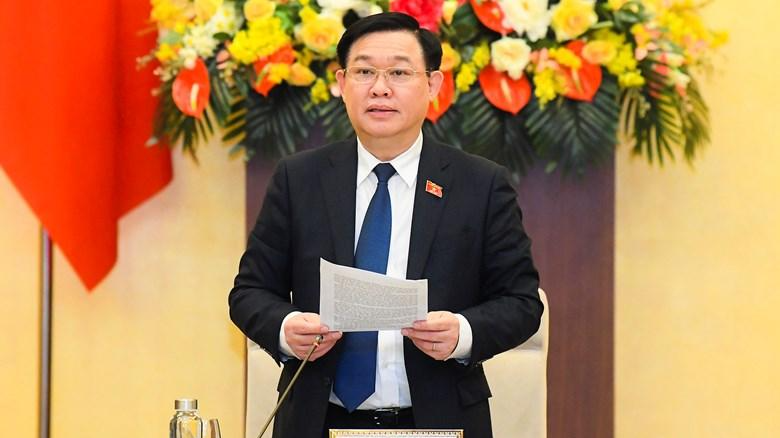 Chủ tịch QH Vương Đình Huệ phát biểu bế mạc phiên họp.