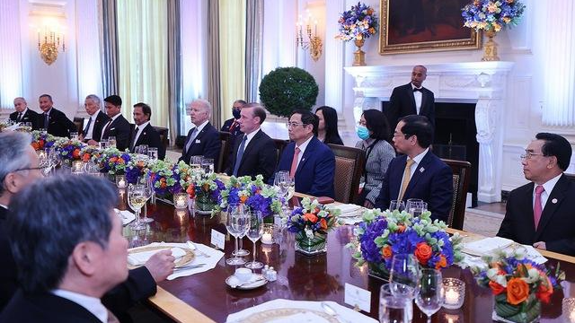Thủ tướng Phạm Minh Chính và các nhà Lãnh đạo ASEAN dự tiệc chiêu đãi của Tổng thống Mỹ. Ảnh: VGP
