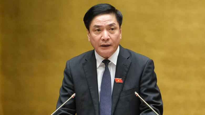 Tổng Thư ký Quốc hội Bùi Văn Cường trình bày Báo cáo giải trình, tiếp thu, chỉnh lý các dự thảo nghị quyết về việc thành lập Đoàn giám sát chuyên đề của Quốc hội năm 2023.