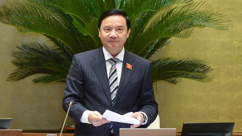 Phó Chủ tịch Quốc hội Nguyễn Khắc Định điều hành Phiên họp.