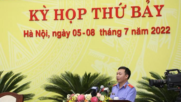 Viện trưởng Viện Kiểm sát nhân dân TP Hà Nội Đào Thịnh Cường trình bày báo cáo tại Kỳ họp.
