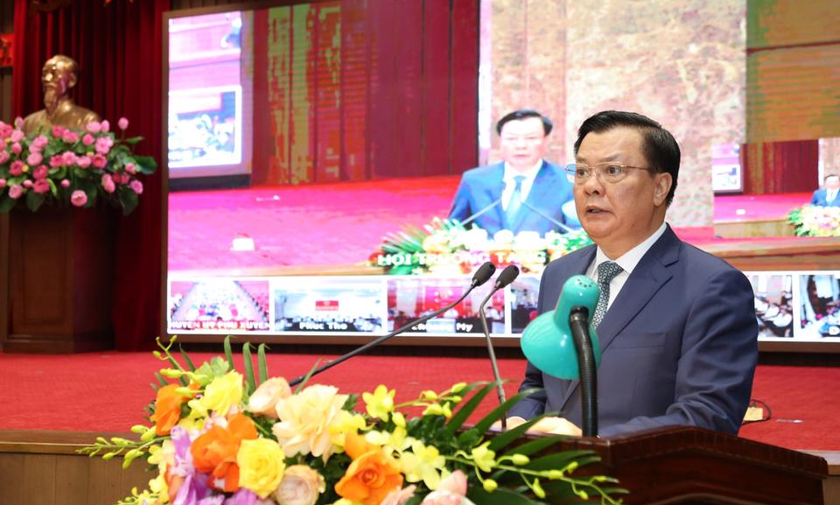 Bí thư Thành ủy Hà Nội Đinh Tiến Dũng phát biểu tại hội nghị đối thoại với nông dân Thủ đô. Ảnh: Cổng GTĐT TP Hà Nội.