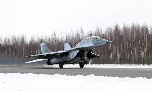 Một máy bay chiến đấu MiG-29 cất cánh trong quá trình tập trận.