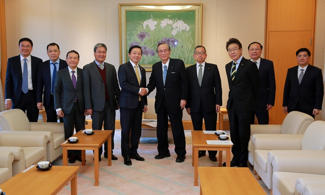 Phó Thủ tướng Trần Hồng Hà, Chủ tịch Hạ viện Nhật Bản Hosoda Hiroyuki và các đại biểu dự cuộc hội kiến. Ảnh: VGP