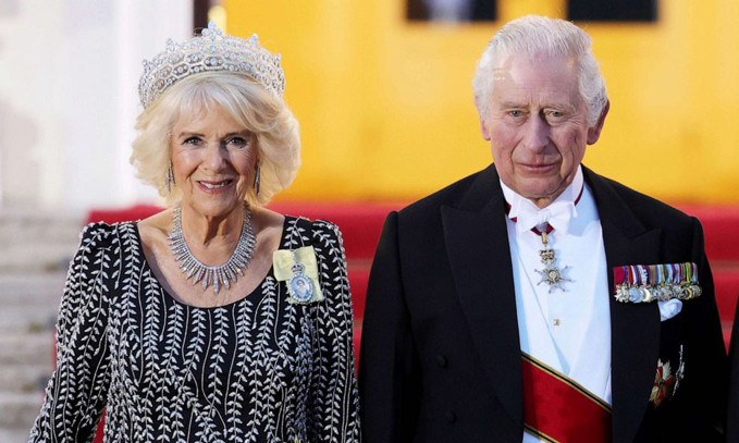 Vua Charles III và Vương hậu Camilla dự tiệc chiêu đãi cấp nhà nước tại Đức tối 29/3. 
