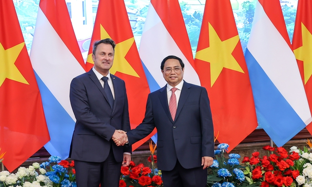 Thủ tướng Phạm Minh Chính và Thủ tướng Xavier Bettel - Ảnh: VGP