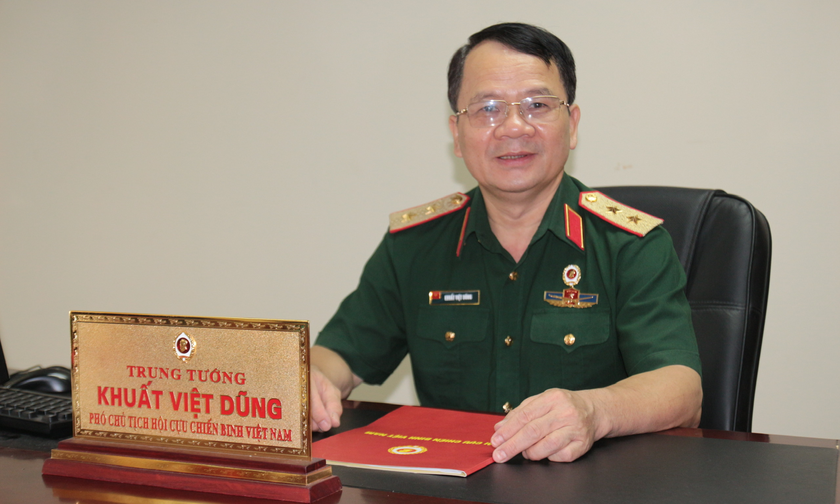 Trung tướng Khuất Việt Dũng.