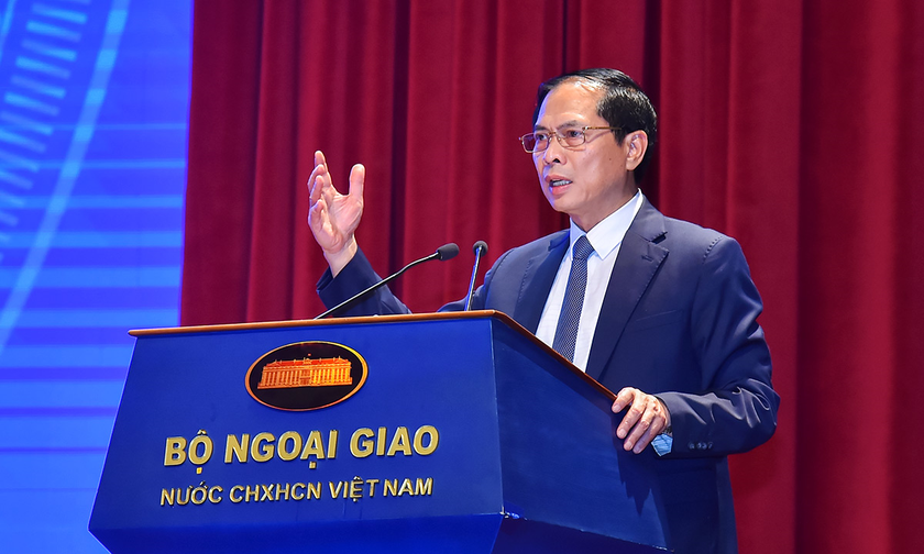 Bộ trưởng Ngoại giao Bùi Thanh Sơn phát biểu tại hội nghị.