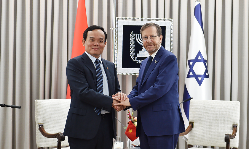 Phó Thủ tướng Chính phủ Trần Lưu Quang và Tổng thống Nhà nước Israel Isaac Herzog.