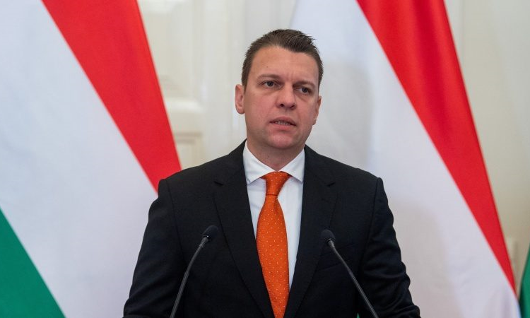 Bộ trưởng Ngoại giao Hungary Tamas Menzer.
