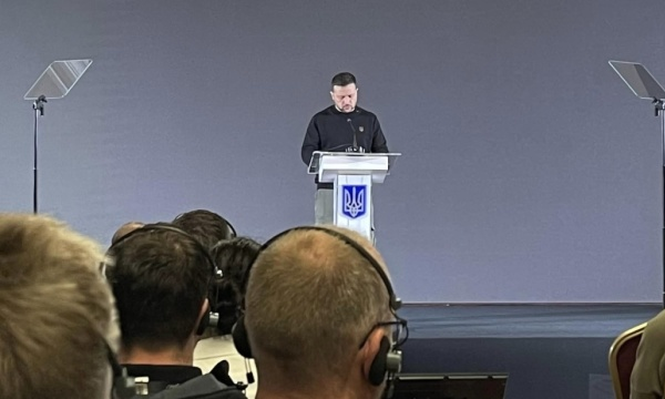 Tổng thống Ukraine Zelensky phát biểu tại diễn đàn.