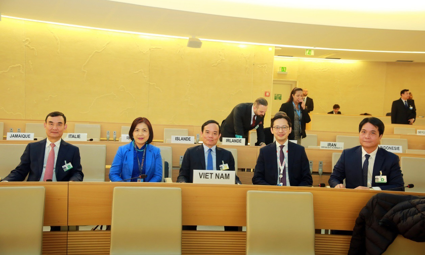 Sáng ngày 27/2, Phó Thủ tướng Trần Lưu Quang dẫn đầu đoàn đại biểu Việt Nam tham dự và phát biểu tại phiên họp cấp cao Khoá 52 Hội đồng Nhân quyền LHQ tại Geneva. Ảnh: VGP.