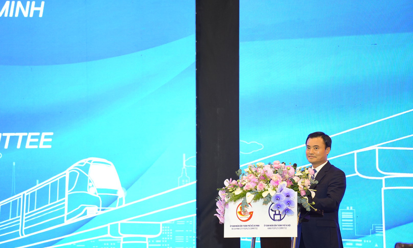 Phó Chủ tịch UBND TP Hồ Chí Minh Bùi Xuân Cường phát biểu tại hội thảo. Ảnh: Triệu Oanh