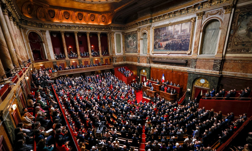 Hình ảnh tại phiên họp ngày 4/3 của Quốc hội Pháp.