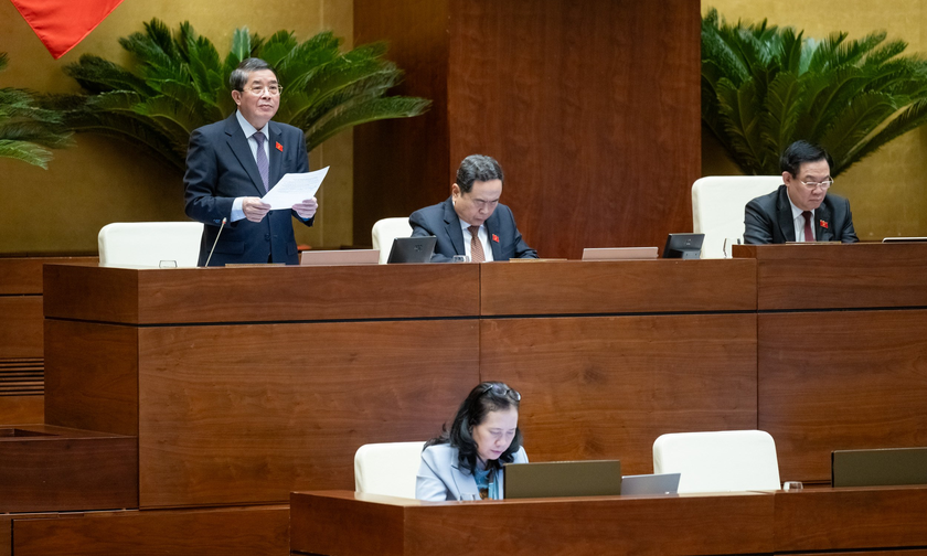 Phó Chủ tịch Quốc hội Nguyễn Đức Hải điều hành nội dung phiên họp.