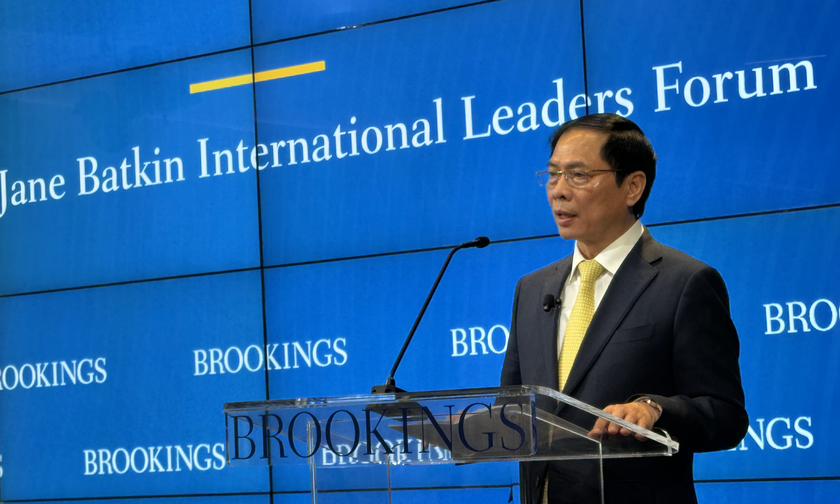 Bộ trưởng Bùi Thanh Sơn phát biểu tại Viện Brookings.