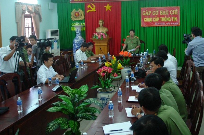 Công an tỉnh Bình Thuận họp báo công bố thông tin vụ án.