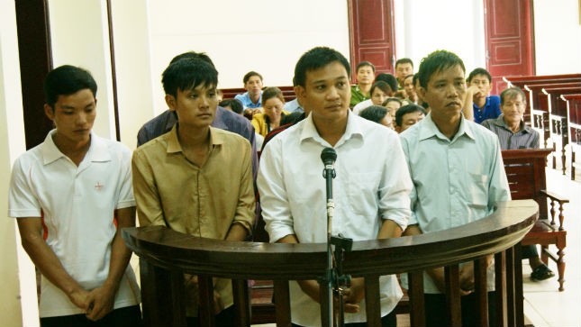 Các bị cáo tại phiên tòa xét xử phúc thẩm ngày 26/8.