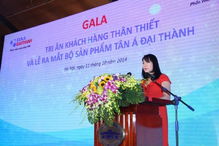 Bà Nguyễn Thị Mai Phương – Chủ tịch HĐQT, TGĐ Tập đoàn phát biểu khai mạc chương trình