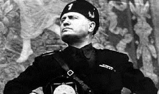 Chân dung Mussolini.