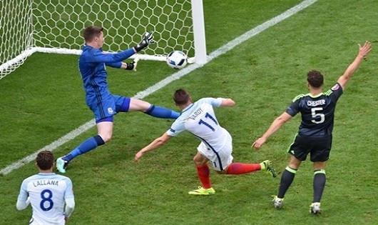 Cuộc lộn ngược dòng của tuyển Anh bắt đầu từ pha ghi bàn  gỡ hòa 1-1.