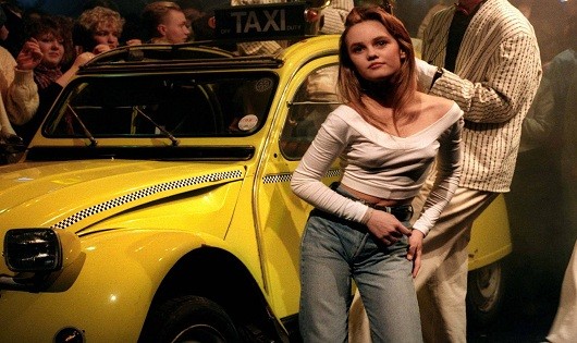 Vanessa Paradis trong ca khúc nổi tiếng “Joe le taxi”