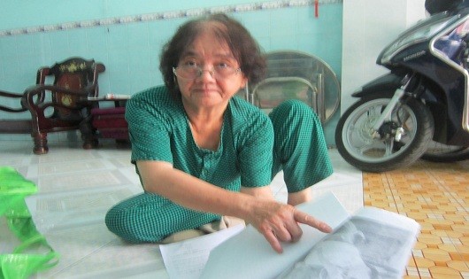 Bà Yến hơn 16 năm đi kiện đòi đất cho thuê.