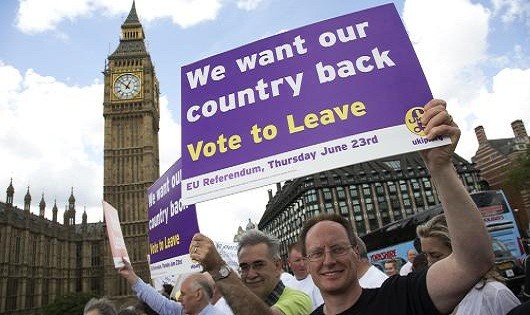Thành phố đầu tiên của Anh bỏ phiếu rút khỏi EU