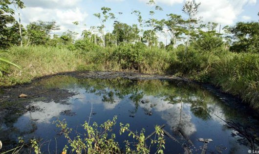 Những hồ chứa nước thải và dầu của Chevron còn tại Ecuador