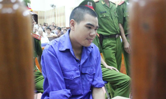  Vi Văn Hai rút đơn kháng cáo, chấp nhận án tử hình cho tội ác của mình tại phiên phúc thẩm cấp cao.