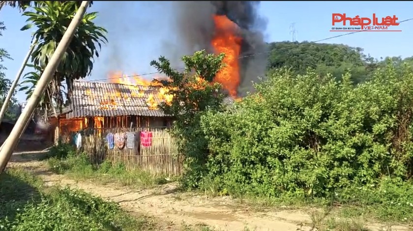 Lào Cai: Cháy nhà, cháu bé 3 tuổi tử vong khi đang ngủ 